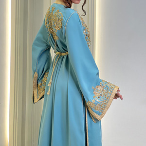 Caftán Marroquí de Novia, Vestido de Lujo con Bordado y Cristales, Cola Larga, Vestido de Novia Tradicional Marroquí - Product Image 5