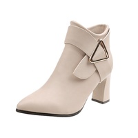 Bottes 2025 nouvelle mode bout pointu couleur unie boucle en métal talon épais bottes pour femmes pour le travail navettage