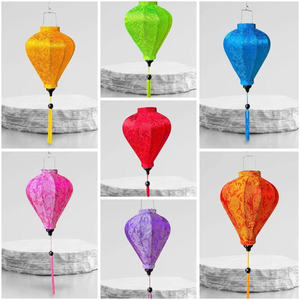 Farol de Seda de Color Brillante, Seda de Poliéster con Soporte Metálico para Decoración de Festivales, de Vietnam, con Aspecto Asiático Auténtico de Hoi An - Product Image 5