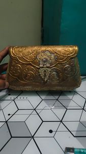 Intricately Carved Handcrafted Ethnic Golden Brass Handle <b>Bag</b> For Women Weddings Evening <b>Party</b> <b>Bags</b> Wholesale <b>Cheap</b> Factory - Product Image 2