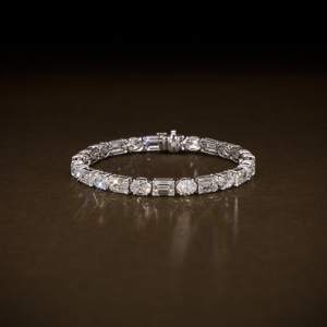 Pulsera de tenis con diamantes de moissanita de corte esmeralda y ovalado para mujer, plata de ley 925, joyería fina, regalo de boda para pareja - Product Image 1
