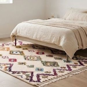 Bohemian Geometric Area Rug Rectangle <b>Beige</b> White Hand Tufted Plush Wool Acrylic With Fringe Rubber Backing Living Room Use - Product Image 4