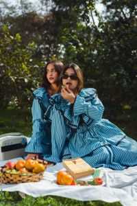 Robe longue rayée bohème pour femme, coupe ample, col noué, manches à volants, en coton et fibre de bambou, robe d'été décontractée, ourlet évasé, respirante - Product Image 3