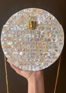 กระเป๋าคลัทช์ทำมือจากเปลือกหอยมุกธรรมชาติ สายโซ่ทองหรูหรา ของตกแต่งงานแต่งงาน - Product Image 4