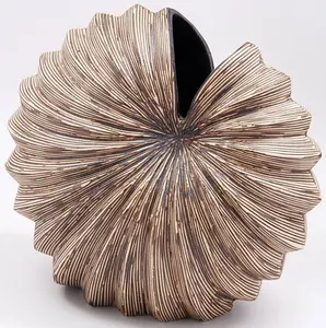 Vase à fleurs décoratif de luxe contemporain, vase d'appoint moderne haut de gamme, vase artistique pour la décoration florale de la maison - Product Image 1