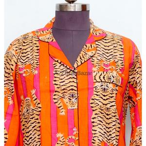 Chemise longue femme 100% coton pur à imprimé floral, style kimono, longueur mi-mollet, lavable, ouverte sur le devant, col en V, manches 3/4, coupe ajustée, boutonnée - Product Image 3