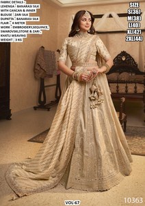 Lehenga Choli Tradicional de Seda Banarasi Bordado Rajwada, Largo hasta el Suelo, para Bodas y Fiestas, con Características de Secado Rápido y Protección Solar - Product Image 2