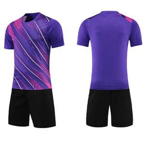 Tenue de sport professionnelle, uniforme de football pour adultes, nouveau design personnalisé par sublimation et taille personnalisée, uniformes de football unisexes - Product Image 2