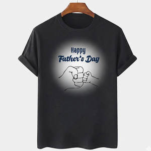 Camiseta del Día del Padre con la inscripción 'Número Uno Papá', en suave algodón, ajuste adaptable y diseño elegante - Product Image 1