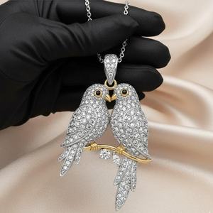 Pendentif Pigeon en Argent Sterling 925 avec Moissanite Ronde Taille Brillant, Breloque Thème Animal, Bijou Unisexe pour Mariage - Product Image 3