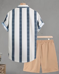 Conjunto de 2 piezas informal para hombre, camisa de manga corta a rayas con estampado tejido y pantalones cortos con cordón, para verano - Product Image 2