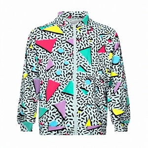 Survêtement classique en coton, fabriqué avec un tissu doux et respirant, offrant une coupe décontractée et un style parfait pour un usage quotidien. - Product Image 6