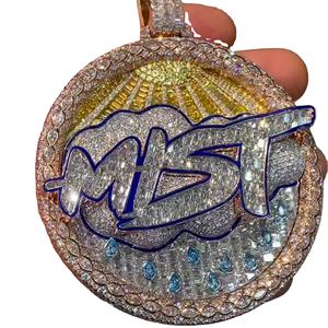 Colgante de Cristal Chapado en Oro de 18K con Temática MBT, Adorno de Hiphop con Diamantes de Imitación, Joyería Unisex para Regalo - Product Image 1