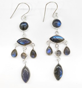 Boucles d'oreilles chandelier en argent sterling 925 avec labradorite bleue multicolore, bijoux en pierres précieuses faits à la main, JAIPUR SILVER - Product Image 1
