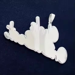 Pendentif en or blanc plaqué or de qualité supérieure avec diamants, bijoux de charme hip-hop avec finition argentée pour hommes et femmes - Product Image 4