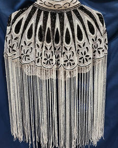 Cape de mariée noire et blanche perlée à la main, avec longues franges et pompons, châle d'épaule orné pour mariage, vente en gros, fournisseur OEM pour femmes - Product Image 4