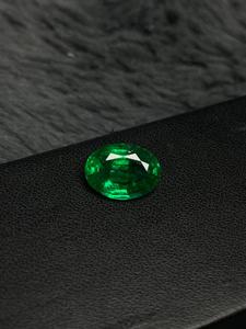 Pierre précieuse naturelle vert émeraude, taille ovale, origine ZM, pour la fabrication de bijoux - Product Image 3