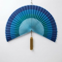 Éventail pliant en bambou dégradé bleu personnalisé Viettimecraft, décoration murale à pampilles, style bohème, multi-pièces pour les fournisseurs HORECA