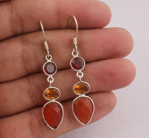 Vente en gros de boucles d'oreilles en argent sterling 925 avec onyx rouge, boucles d'oreilles pendantes multi-pierres précieuses naturelles pour femmes, fournisseur de bijoux artisanaux - Product Image 3