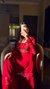 Exportador Indio: Conjunto de Fiesta Salwar Kameez de Diseño Pakistaní con Dupatta, Estilo de Alta Costura, Georgette Sintético Pesado Antiarrugas - Product Image 4