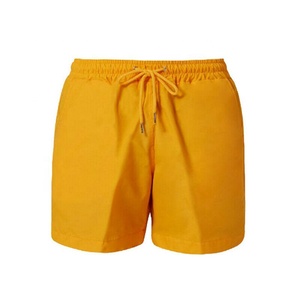 Shorts de sport décontractés pour hommes, été, respirants, écologiques, séchage rapide, 100% polyester, avec poches, personnalisables, couleur unie - Product Image 4