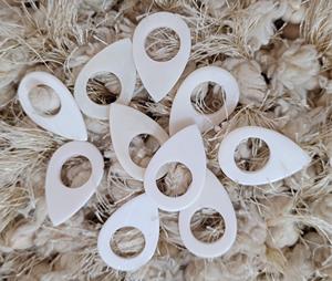 CRAZY CRAFT ชุดปิ๊กกีตาร์ทำมือจากกระดูกอูฐธรรมชาติ 10 ชิ้น พร้อมรูเพื่อการยึดเกาะที่ดีขึ้น - Product Image 4