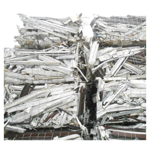 Déchets de tuyaux en UPVC recyclé et copeaux de profilés de fenêtres en PVC, couleur blanche et grise - Product Image 5