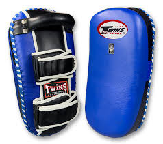 Customized <b>Best</b> Quality Kicking Shield Kick Pad Large Curved Focus Boxing Mma Training Arm Muay Thai Boxing Kicking Shield - Product Image 4