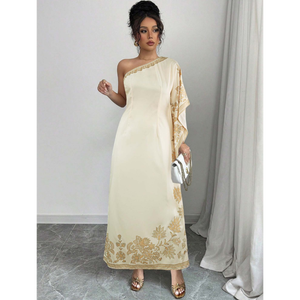 ชุดเดรสคาฟตันปักลายไหล่เดียว ทรงเดรปแบบไหล่เดียว คอเสื้อไม่สมมาตร ตัดเย็บแบบไหล่เดียวอย่างเรียบง่าย - Product Image 3