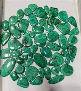 Piedras Sueltas de Malaquita Natural, Cabujón de Corte Ovalado, Forma Mixta, Color Verde, Hechas a Mano, 25-30 mm, para Decoración del Hogar de Alta Calidad - Product Image 3