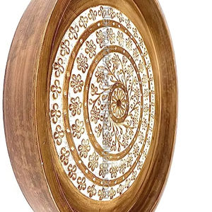 Plateau de service en bois d'acacia personnalisable pour la cuisine, la maison ou l'hôtel Vaisselle de style classique pour la fête ou le service de nourriture par FWE - Product Image 1