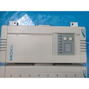 Kit d'extension série multiport Moxa C32030T+C32045T, utilisé comme pièce détachée pour équipement semi-conducteur d'occasion - Product Image 1
