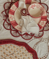 Décoration de table élégante et durable pour les maisons modernes, set de table en raphia naturel fait à la main avec un savoir-faire de qualité supérieure