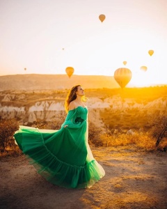 Nouvelle Arrivée Robe Longue en Chiffon 100% Soie Écologique à Épaules Dénudées et Manches Longues pour Femme, Idéale pour Séance Photo - Product Image 1