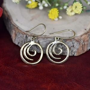 Servicios de Etiquetado para Artesanía Metálica: Pendientes de Latón con Código de Barras, Pendientes de Latón de Color Sólido, Pendientes de Metal Personalizados de Fábrica - Product Image 1