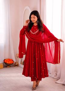 Traje Anarkali Tradicional Rojo para Mujer con Dupatta Bordada, Largo Midi, Corte Holgado, Estilo Indio-Pakistaní para Bodas - Product Image 4