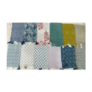 ผ้าคลุมไหล่ฤดูร้อนสุดหรูราคาดีที่สุดสำหรับผู้ใหญ่ ผ้าพันคอผ้าฝ้ายพิมพ์ลายบล็อก ดีไซน์ล่าสุด สำหรับงานปาร์ตี้ คลับ แฟชั่น - Product Image 4