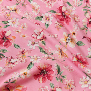 Tela de Algodón Cambray con Estampado de Acuarela Muted Meadow, Tonos Rosa y Malva, Pétalos Pintados, Algodón Suave de Primera Calidad - Product Image 2