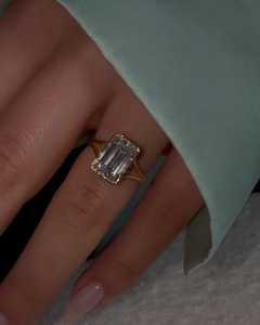 Bague de Fiançailles Solitaire en Or Massif 14k 18k avec Diamant de Laboratoire Taille Émeraude, Double Sceau, Sertie Clos, pour Demande en Mariage et Mariage - Product Image 6