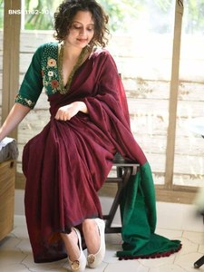 Nouvelle variété de sari en coton Khadi de qualité supérieure avec pallu contrastant, broderie de blouse et pompons, fabriqué en Inde, mode féminine. - Product Image 2