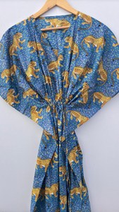 Robe kaftan bohème pour femmes, imprimé léopard bleu, coton, style safari, tenue de resort, robe maxi - Product Image 3