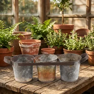 Support de plante rustique vintage en fer à trois pots pour balcon, jardin, ferme, décoration intérieure - Product Image 6