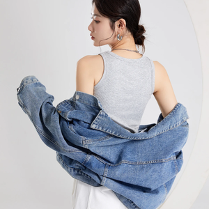 Crop top femme en gros, sans manches, tricoté, court, d'été, personnalisable - Product Image 5