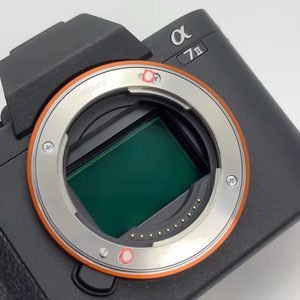Cámara sin Espejo Sony A7 II 24-70 Usada, Grado A+, Accesorios al por Mayor, Lista para Usar, Alta Resolución, Full-Frame, 24MP, Video 4K, Wi-Fi, 693 Puntos de Enfoque - Product Image 6
