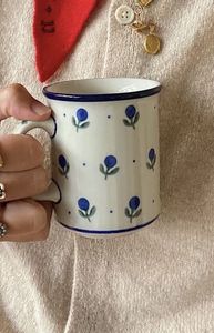 Taza de café de cerámica personalizada con diseño de corazón y nombre Olivia, color morado y blanco, regalo - Product Image 5
