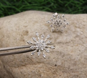 Pendientes de Plata de Ley 925 de Lujo con Circonita Cúbica, Joyería Fina Minimalista para Mujer y Hombre, Venta al por Mayor para Fiestas - Product Image 6