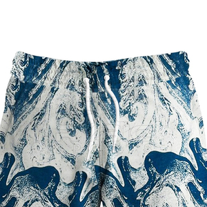 Shorts pour hommes respirants et légers avec des imprimés floraux tropicaux vibrants, vêtements de plage décontractés, doux et à séchage rapide - Product Image 2