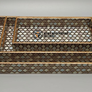 ชุดถาดเสิร์ฟลายเรขาคณิตสีน้ำตาล 3 ชิ้น ทำจาก MDF และกระดาษ ถาดซ้อนกันได้ สำหรับตกแต่งบ้านสไตล์โมเดิร์นและใช้เสิร์ฟ - Product Image 5