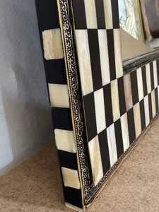 Rectangular <b>Wall</b> <b>Mirror</b> With <b>Black</b> And White Checkered <b>Frame</b> Modern Decorative Wooden <b>Frame</b> 4.0 Mm Thickness - Product Image 4