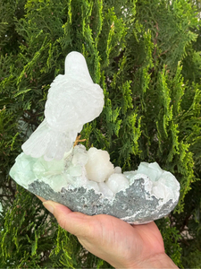 Escultura de Pájaro de Cuarzo Blanco Natural sobre Cristal de Apofilita con Pico de Amatista, Proveedor Mayorista OEM ODM - Product Image 6